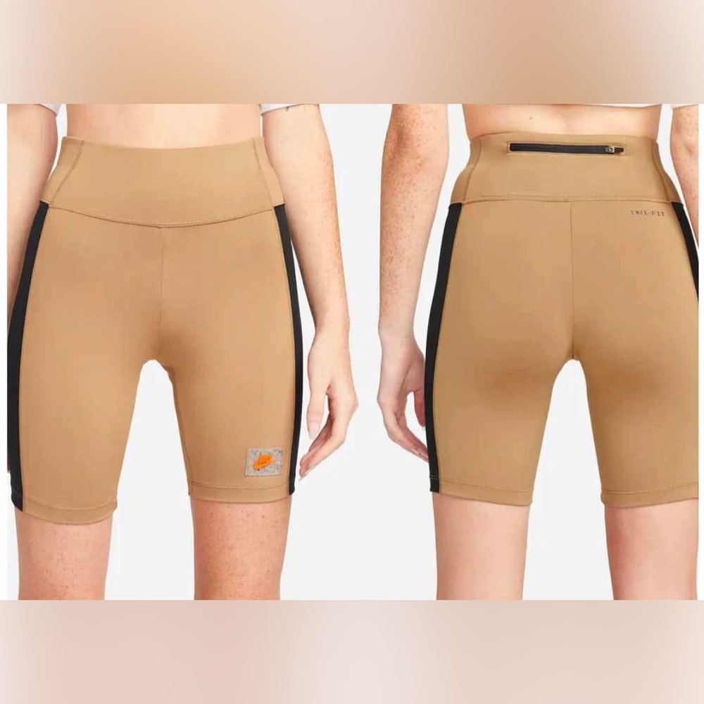 NIKE Women’s High Rise Biker Shorts Small